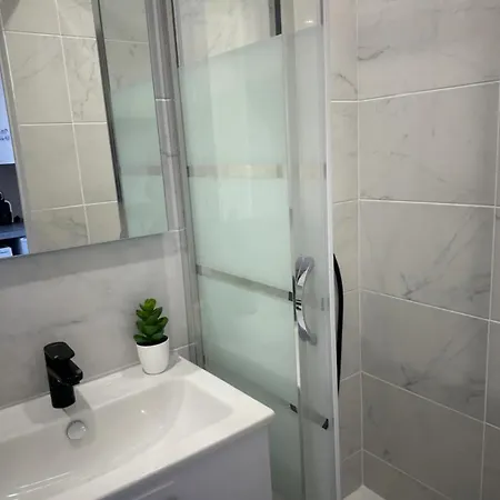 Proche De La Apartment *